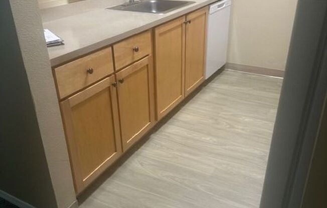 1 bed, 1 bath, 648 sqft, $1,499