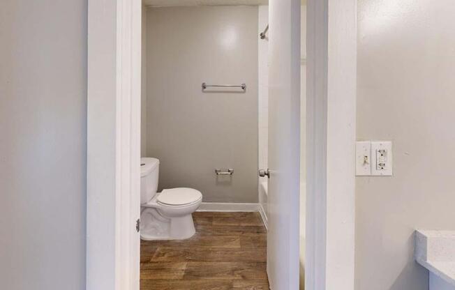 1 bed, 1 bath, 659 sqft, $899