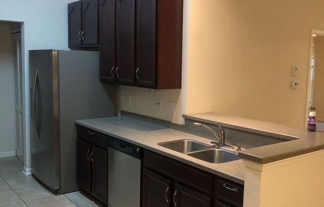 2 beds, 2 baths, $1,595