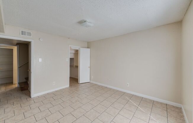 1 bed, 1 bath, 682 sqft, $899, Unit 128