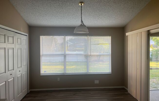 Large 4/2 with 2 Car Garage & Huge Fenced Backyard in the Heart of Lake Mary!