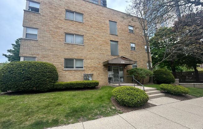 930 N Marshall St.
