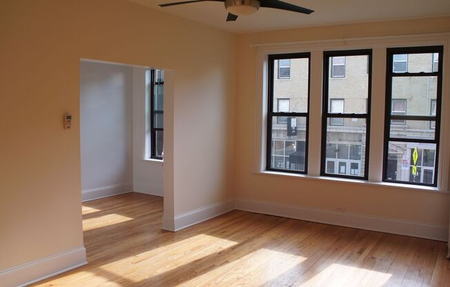 1 bed, 1 bath, 667 sqft, $1,895, Unit Sawyer-305