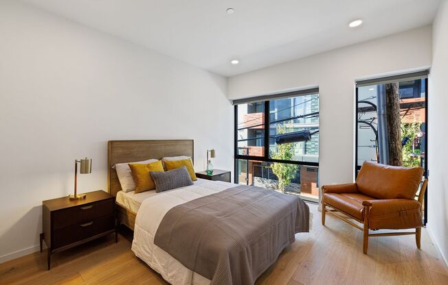 2 beds, 2 baths, $4,250, Unit # 5