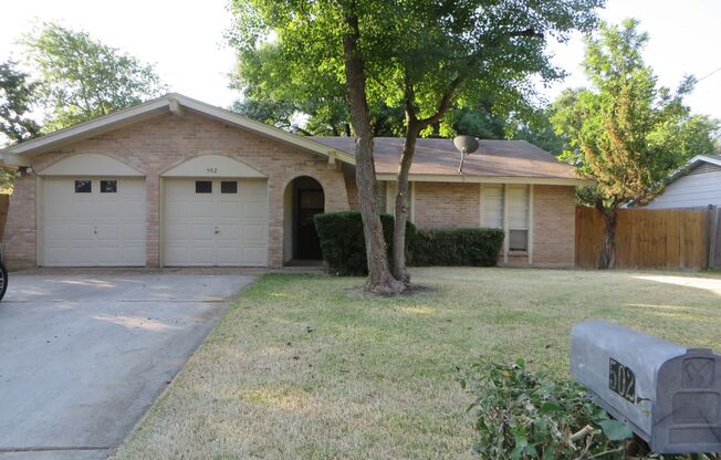 3 Bedroom 2 Bathroom Georgetown Home