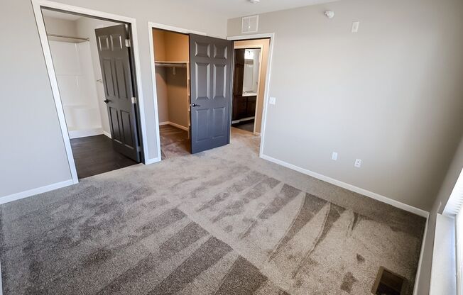 3 beds, 2 baths, 1,180 sqft, $1,500, Unit 3500-104
