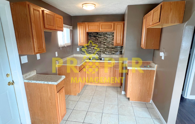 2 beds, 1 bath, $950