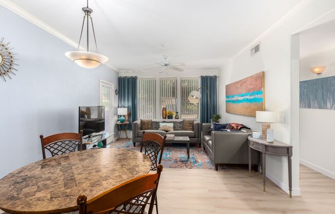 GORGEOUS FULLY-FURNISHED in Grayhawk 2/2 Bed/Bath