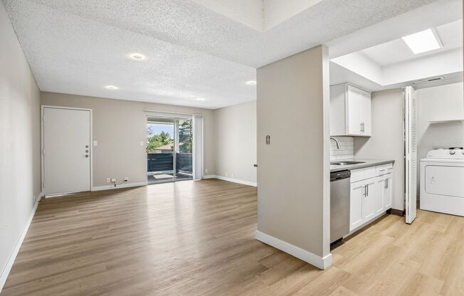 3 beds, 2 baths, 1,258 sqft, $1,813, Unit 24L