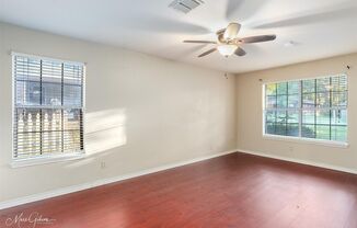 3 beds, 1 bath, $1,150