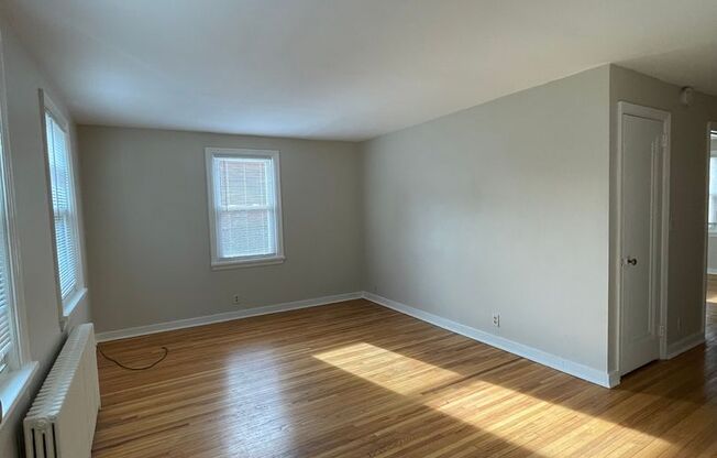 1 bed, 1 bath, $995, Unit 196 Apt 1