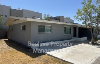 1311 W 4 ST
