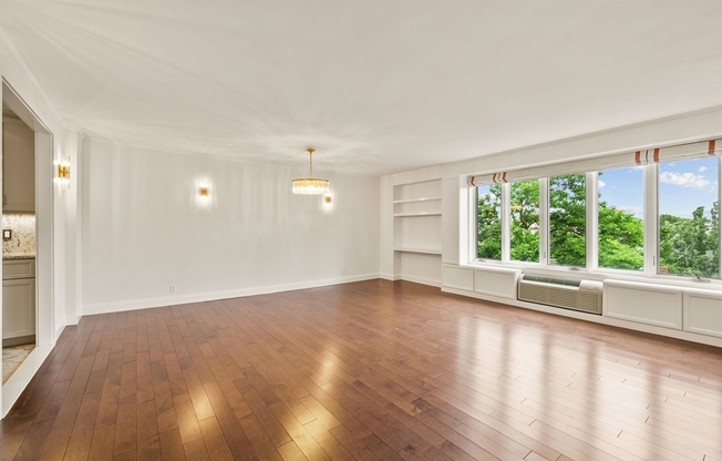 19 CHAUNCY ST
