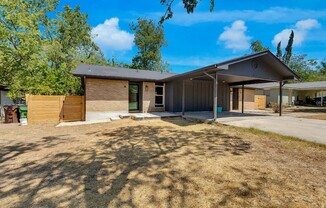 1813 MAGNOLIA DR
