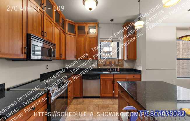 270 4th St E Unit 307