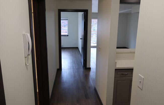 1 bed, 1 bath, $1,695, Unit 308