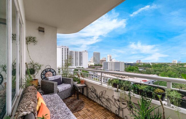 2 beds, 2.5 baths, $4,700