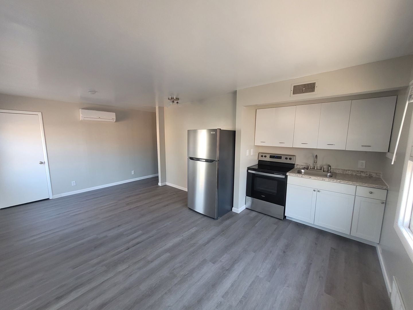 $495 - STUDIO - Newly remodeled multi-family home