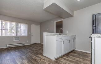 1 bed, 1 bath, 476 sqft, $695