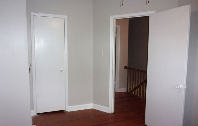 2 beds, 1 bath, $1,399