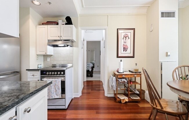 1 bed, 1 bath, 764 sqft, $3,050, Unit B409