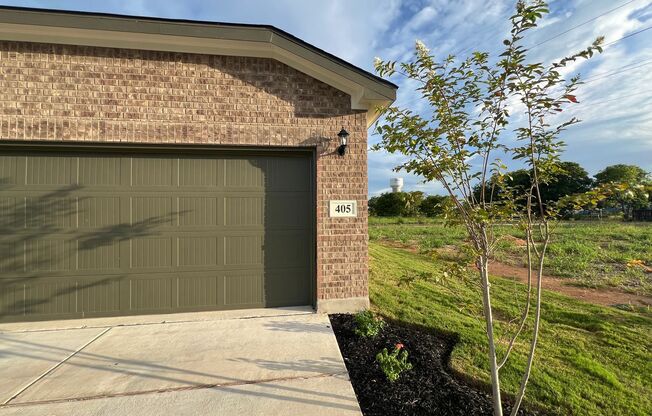 Gorgeous Brand New Build 3/2- Hannah Heights- Seguin, TX