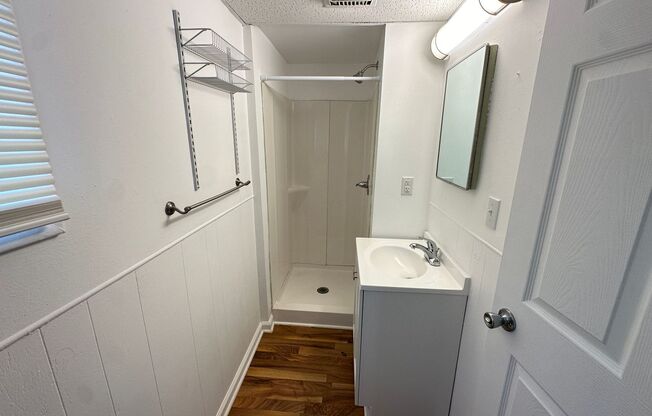 Studio, 1 bath, $875, Unit 105 - Apt #3