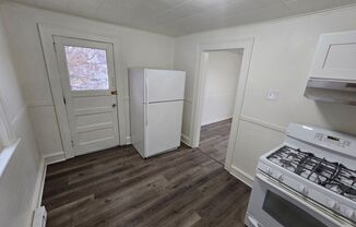 1 bed, 1 bath, $995, Unit Unit 4