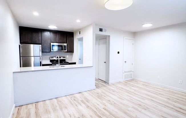 1 bed, 1 bath, 600 sqft, $1,314, Unit WWK-216