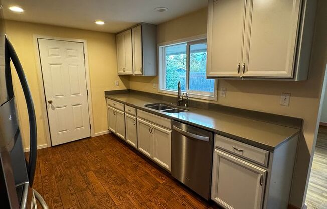 Stylish Updated 3-Bedroom Home in Desirable South Eugene