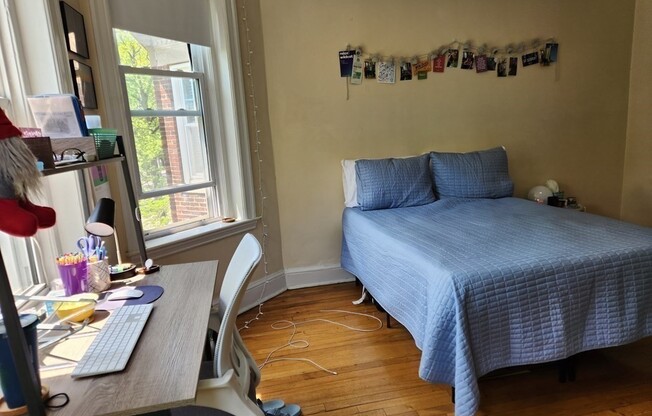 3 beds, 1 bath, 1,087 sqft, $4,500, Unit 6