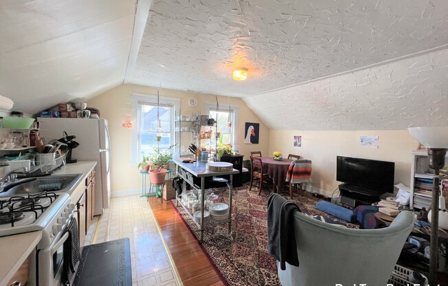 35 DANFORTH ST