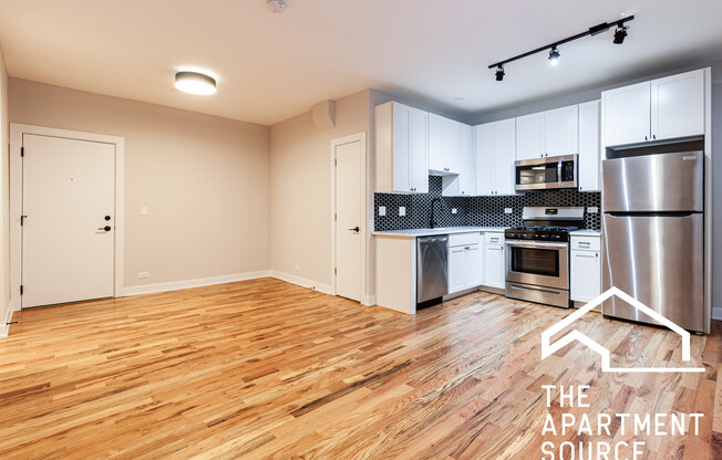 656 W WRIGHTWOOD AVE