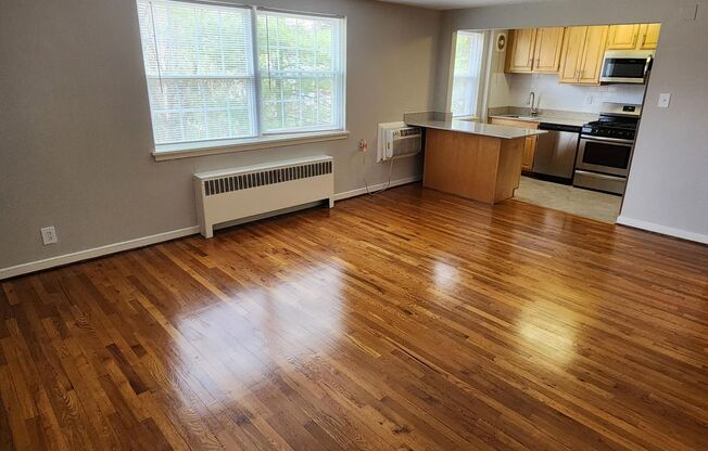 1 bed, 1 bath, 663 sqft, $2,050, Unit D-06