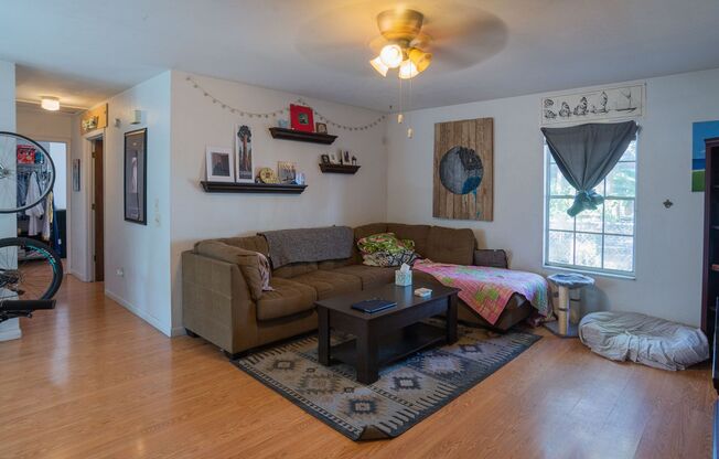 Beautiful House Near Downtown!!!