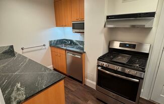 1 bed, 1 bath, $2,895, Unit 1405 Taylor