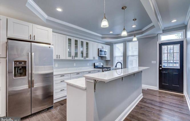 815 N COLLINGTON AVE