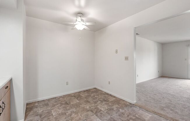 2 beds, 1 bath, 960 sqft, $1,350, Unit 199-8
