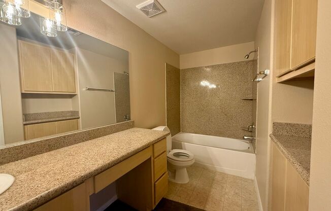 CHARMING 1 BEDROOM 1 BATHROOM UNIT FOR RENT