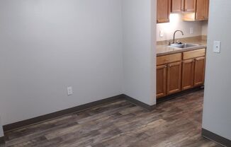 2 beds, 1 bath, 776 sqft, $1,495, Unit 052