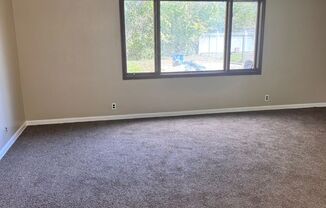 3 beds, 1 bath, $1,250