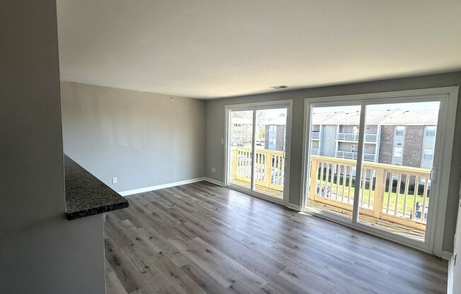 3 BEDROOM CONDO. Walking Distance to University of NC-Charlotte