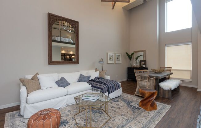 1 bed, 1 bath, 1,232 sqft, $2,695, Unit 113