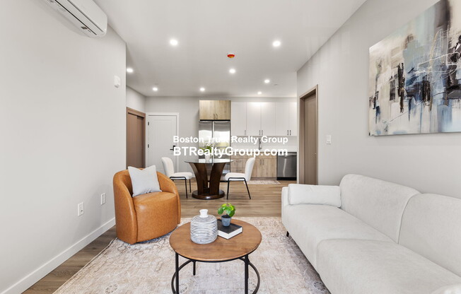 43 47 FREMONT ST