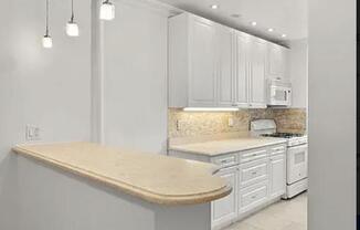 172 E 91 ST