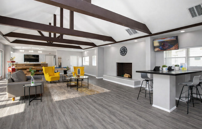 1 bed, 1 bath, 725 sqft, $1,199, Unit D307