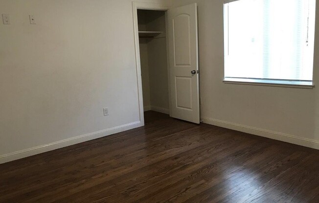 1 bed, 1 bath, 800 sqft, $1,595