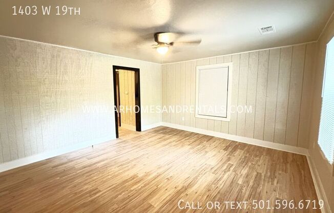 1403 W 19