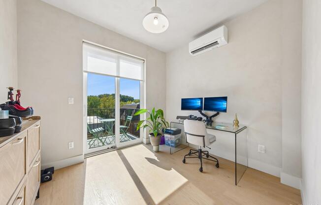 2 beds, 2 baths, 791 sqft, $3,995, Unit 4L