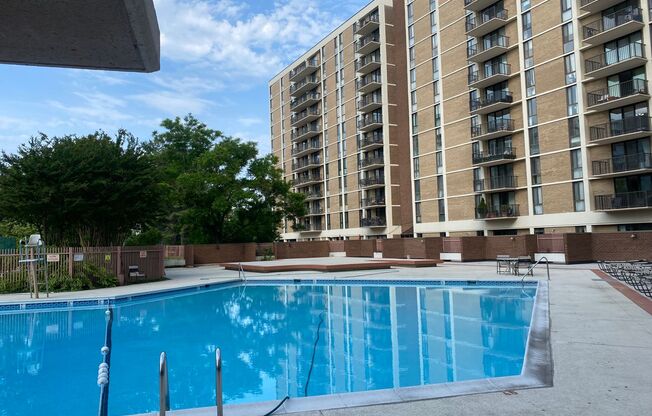 1 bed, 1.5 baths, 811 sqft, $1,950, Unit 1